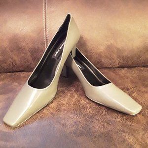 Etienne Aigner dress shoes